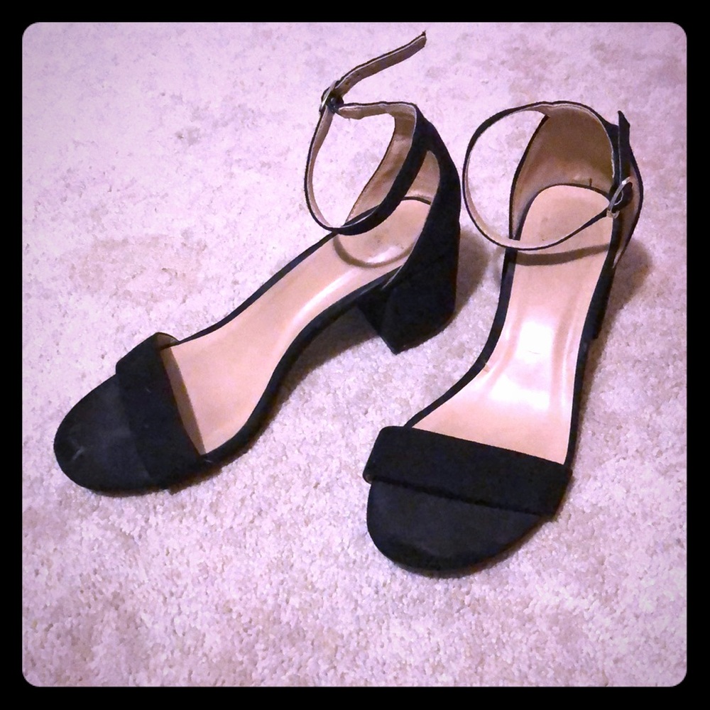Women’s Black Heels